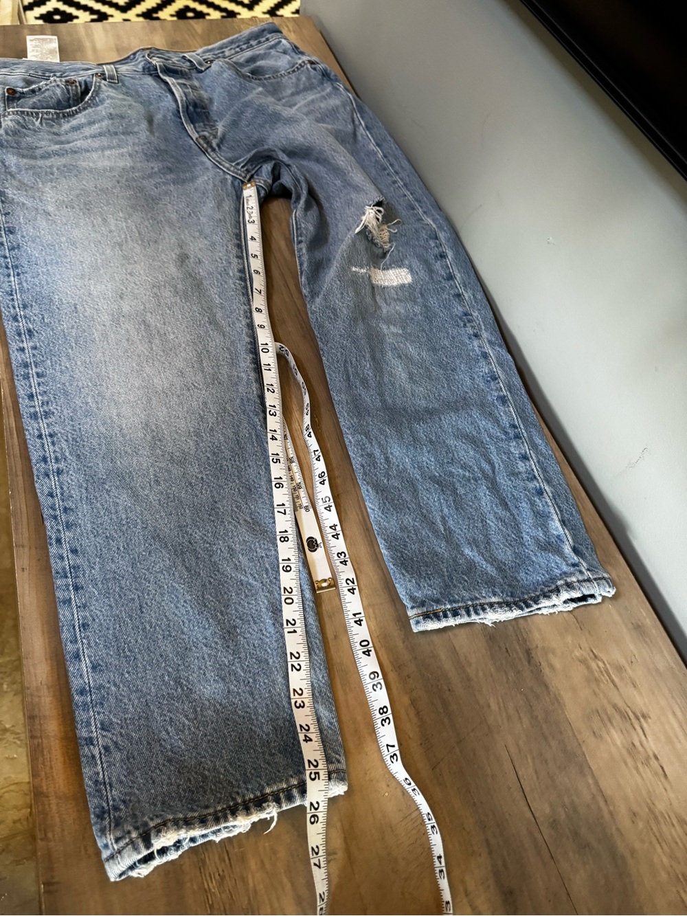 Levi's Light Blue Straight Leg Women's Jeans - Picture 11 of 11